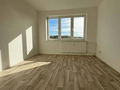 Renovierte 2- Zimmer Wohnung ab sofort - Einziehen & einen 300,00 € Gutschein sichern!