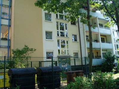 Zentral. Bezahlbar. Mit Balkon. - 3-Raumwohnung im WK 3 · WK 3
