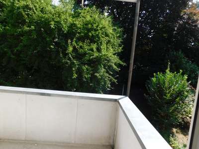 Frisch renoviert! Klasse 3-Zimmer-Wohnung mit Balkon!