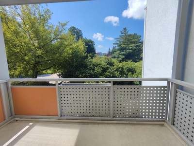 Lichterfüllte 3-Raum-Wohnung mit Blick ins Grüne