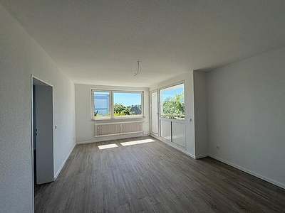 Jetzt 300EUR Gutschein sichern! Frisch renovierte 3-Zimmer-Wohnung in Velbert