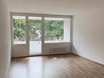 Großer Balkon in 2-Zimmer Wohnung mit Bodenbelag in Dortmund-Kurl - WBS erforderlich