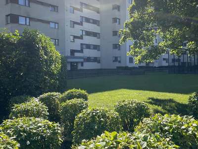 2,5-Zimmer-Wohnung in Marienfelde mit Raum für Kreativität!