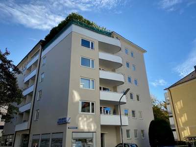 Ruhiges Wohnen in München-Bogenhausen: Helle 5-Zimmer-Wohnung