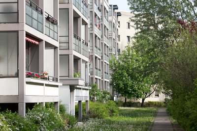 Ideal für ältere Menschen! 2 Zimmerwohnung im EG mit Balkon.