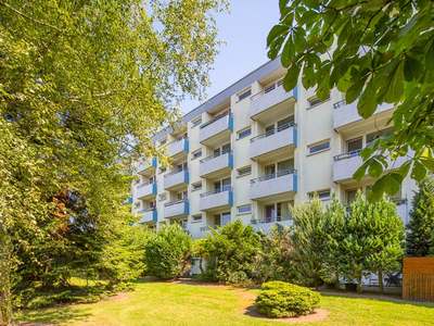 Frisch renovierte 3,5-Zimmer-Wohnung mit ca. 78 m² und 2 Balkonen – sofort verfügbar