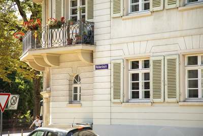 4-Zimmer-Wohnung im 1. OG mit Balkon in der Oststadt · Verfügbarkeit: voraussichtlich ab dem 01.12.2026 · Genossenschaft: Mitglieder haben Vorrang; Vergabebedingungen beachten · Bewerbungsende Donnerstag, der 24.09.2026 um 23:59 Uhr