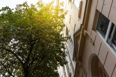 Frisch sanierte 3-Zimmer-Wohnung mit Balkon und Altbaucharme in Bremerhaven-Lehe! · Genossenschaft – Mitgliedschaft erforderlich · Genossenschaftsanteile 1.550,00 €
