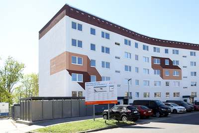Hergerichtet und mit Aus- und Weitblick! · 5. Etage · Genossenschaft · Genossenschaftsanteile: 1.120,00 € · Eintrittsgeld: 50,00 € · Verfügbarkeit: sofort