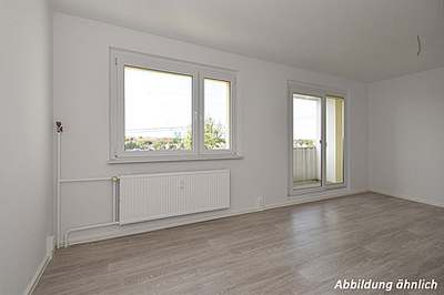 3-Raum-Wohnung Genthiner Straße 9 · Frisch saniert im I. OG