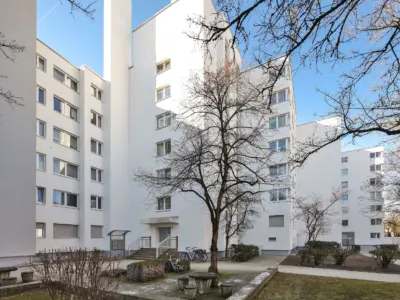 Großzügig geschnittene 3-Zimmer-Wohnunung mit Balkon in Kleinhadern · frei ab 09.11.2026