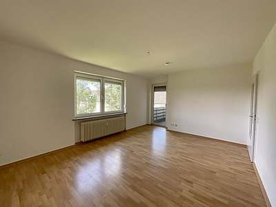 3-Zimmer-Wohnung mit BALKON