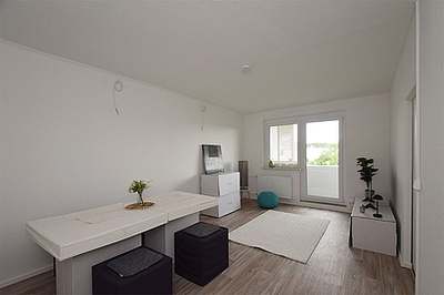 3-Raum-Wohnung Lindenweg 9 · Panorama und EBK inklusive - so könnte eine Möblierung aussehen
