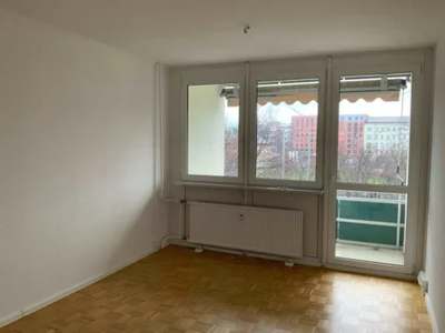 2-Zimmer mit Balkon mitten in der City · frei ab 15.11.2026