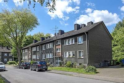 Mehr als gut geschnittene 2-Zimmer-Wohnung mit Dusche in Duisburg Obermeiderich