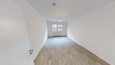 Unweit vom Schlossteich entfernte 2-Raum-Wohnung