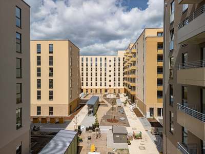 Helle 5-Z.-Wohnung mit Balkon – barrierefreie Objektgestaltung – provisionsfrei– nur mit WBS bis 220