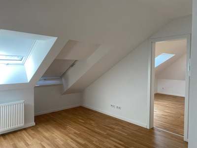 2-Zimmer Single-Dachgeschosswohnung in Frankfurt-Eschersheim