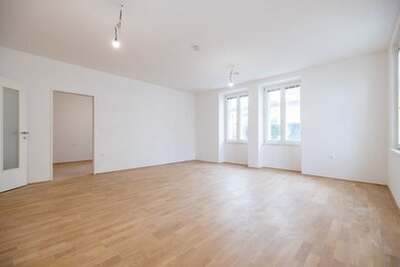 Wiener Neustadt – große 2-Zimmerwohnung im EG - Betreuung möglich!