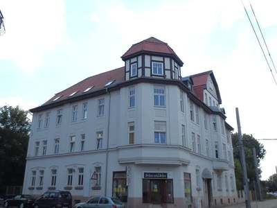 5 Raum Wohnung mit Balkon in Sanierung