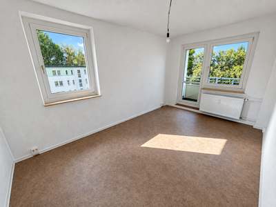 Modernisierte Familienwohnung mit Balkon