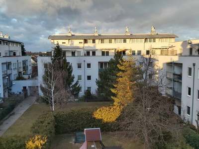 3-Zimmer-Wohnung mit Loggia in zentraler Lage