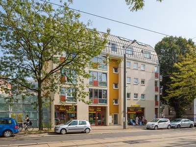 Helle 3 Zimmer Wohnung mit Balkon