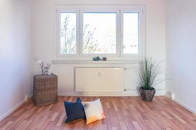 3-Raum-Wohnung mit Tageslichtbad, nahe Rosengarten