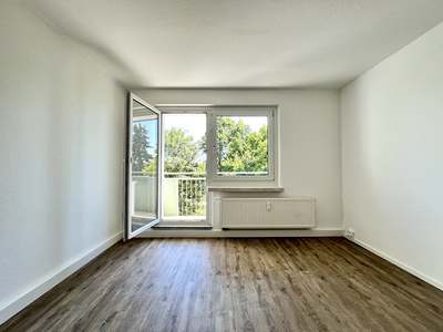 Jetzt 2 Warmmieten geschenkt*: Saniertes Zuhause mit Balkon und Tresen