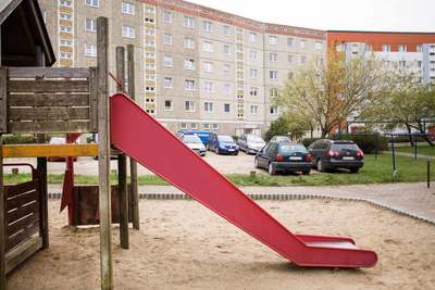 Perfekt mit großem Flur und Fenster in der Küche! · 3. Etage · Genossenschaft · Genossenschaftsanteile: 1.120,00 € · Eintrittsgeld: 50,00 € · Verfügbarkeit: sofort