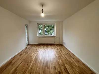 Moderne 2,5-Zimmer-Wohnung mit Balkon in Moosach · frei ab 01.11.2026