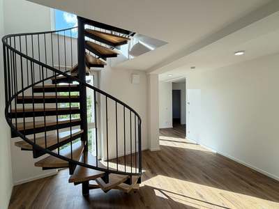 Großzügige 4-Raum-Maisonette-Wohnung mit Balkon – WE08 · frei ab 01.10.2026