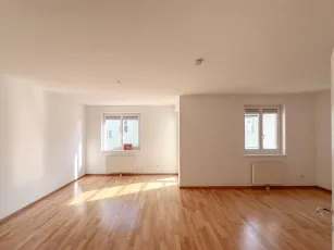 Großzügige Maisonettewohnung mit Balkon