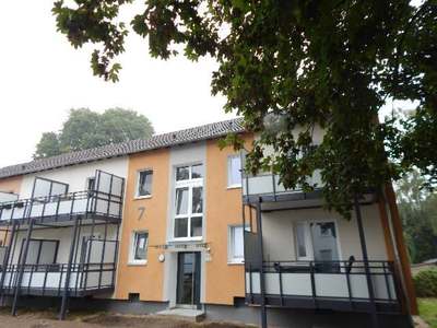 Ein tolles Wohngefühl: individuelle 2-Zimmer-Wohnung mit Balkon