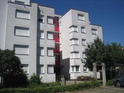 Für Sie renoviert! Neustart in Ihrer 4-Zimmer-Erdgeschoß-Wohnung mit Balkon