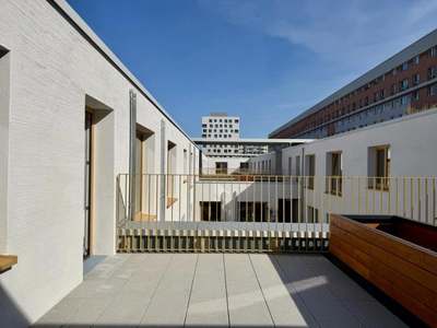 Exklusive 4-Zimmer-Wohnung mit Dachterrasse in Mitte