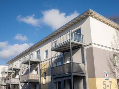 Gemütliche 2-Raum Wohnung mit offener Küche - komplett bezugsfertig!