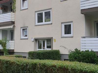 Schöne Wohnung sucht Mieter: renovierte 3,5-Zimmer-Wohnung