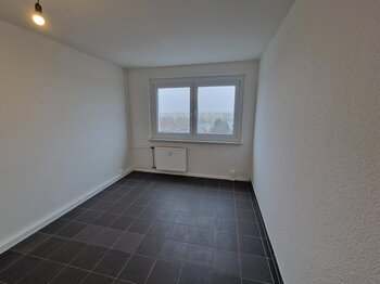 Große 3-Zimmer-Wohnung mit Balkon und Badewanne...