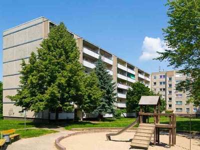 Sanierte 3-Zimmer-Wohnung mit Balkon (WBS)!