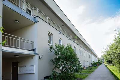 3-Zimmer Wohnung mit Loggia in grüner Lage!