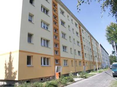 3-Raum ruhige Lage mit Balkon · Verfügbarkeit: sofort