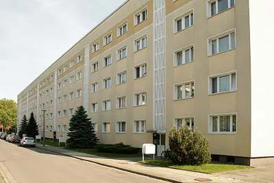 1-Raum-Wohnung mit Dusche · Dessau-Süd · Verfügbarkeit: sofort