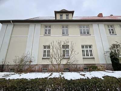 Renovierte, geräumige 2ZKBWohnung in Heppens zu vermieten!