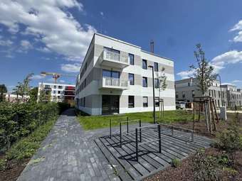 *Neubau in Altglienicke – modernes Wohnen im Grünen*