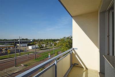 3-Raum-Wohnung Südstadtring 83 · Frisch sanierte 3-Raum-Wohnung freut sich auf neue Mieter