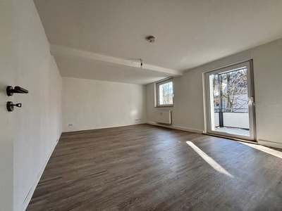 Bezugsfertige 3-Zimmer Wohnung im Erdgeschoss in frisch modernisiertem Gebäude
