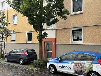 Ruhig und doch zentral wohnen! 2-Raum-Wohnung mit Balkon in Frohnhausen möchte neu vermietet werden · frei ab 01.11.2026 oder später