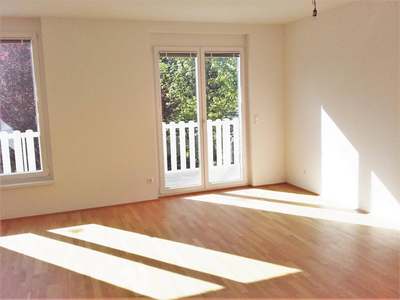 Lichtdurchflutete 3-Zimmerwohnung mit Balkon · Top 6