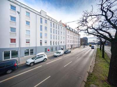 Schöner Neubau für Familie am Südkreuz